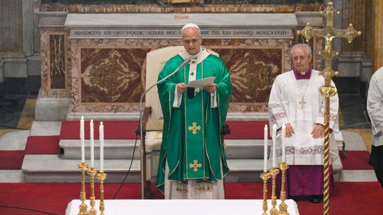 Papa: a riqueza escraviza; não sejamos indiferentes à violência que extermina os povos