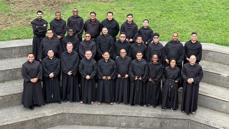 Jovens Agostinianos Recoletos iniciam encontro em Roma