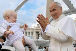 Leão XIV a fiéis brasileiros e portugueses: sejamos portadores do amor de Jesus que ilumina a vida