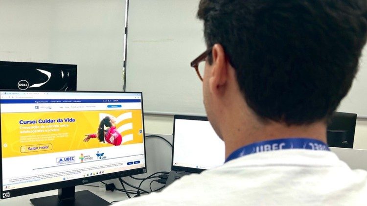 Projeto Esperançar: curso sobre prevenção ao suicídio de adolescentes e jovens