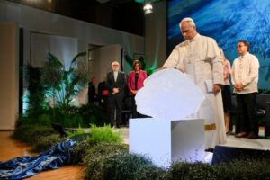 Papa: “É preciso passar dos discursos ambientalistas a uma conversão ecológica”