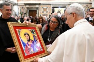 O Papa: migrantes e refugiados podem ser testemunhas privilegiadas de esperança