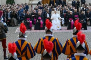 Papa à Guarda Suíça: fé, disciplina e compromisso como exemplo para os jovens