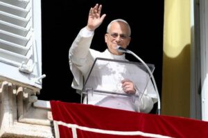 Angelus: não seremos salvos ostentanto méritos, mas pedindo perdão pelos pecados