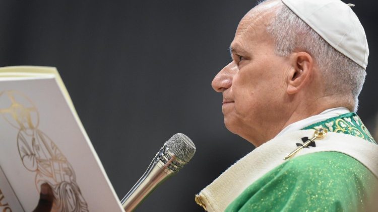 Papa: a regra suprema na Igreja é o amor; todos somos chamados a servir