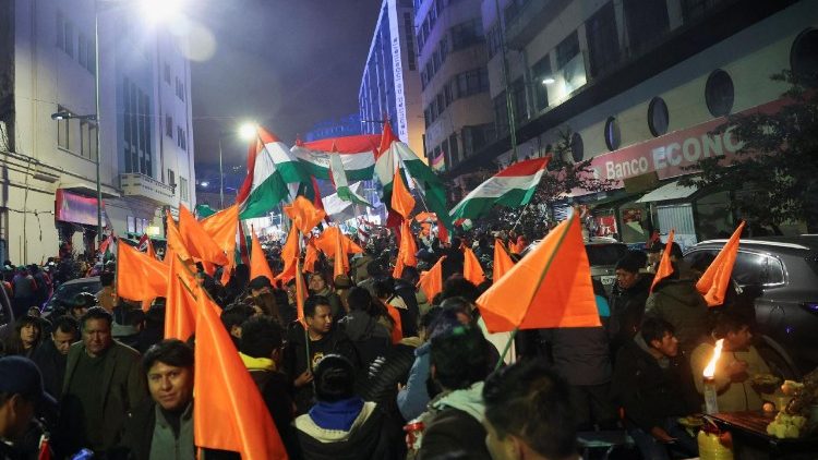 Eleições na Bolívia: “agora, mais unidade e reformas”, afirma dom Aurelio Pesoa Ribera