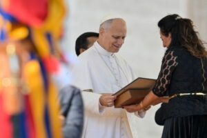 Professores ao encontrar o Papa: reativar o pacto entre educadores, famílias e jovens