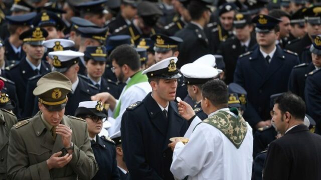 Santa Sé e Itália: alterado o acordo sobre a assistência espiritual das Forças Armadas