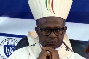 Moçambique – Dom Inácio Saure pede oração pelas vocações