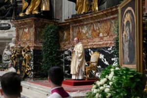 Jubileu dos Colaboradores nas Nunciaturas, Parolin: praticar sempre a humildade