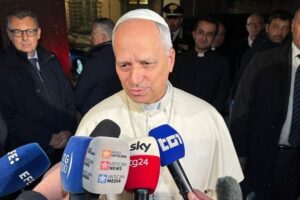 Papa: as pessoas na Ucrânia continuam morrendo. Cesse o fogo e comece o diálogo