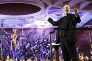 “Concerto com os Pobres” no Vaticano com maestro Frisina e Michael Bublé