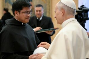 Papa aos Servos de Maria: sejam sinais de paz num mundo marcado por conflitos