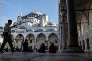 A Turquia que acolhe Leão XIV