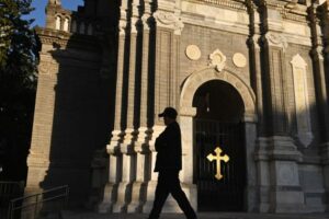 Santa Sé: satisfação pelo reconhecimento civil do bispo Zhang Weizhu