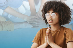 A importância de rezarmos uns pelos outros pela ótica da comunicação