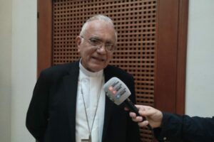 Autoridades venezuelanas despojam o cardeal Porras de seu passaporte