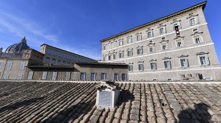 O Papa reitera a Herzog sua condenação a toda forma de antissemitismo