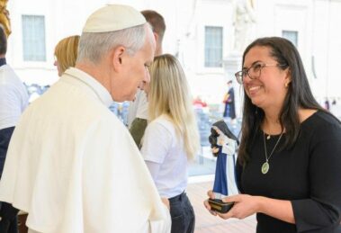 Papa Leão recebeu a imagem de Santa Dulce dos Pobres