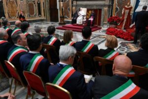 Papa Leão XIV: nossas cidades não são lugares anônimos, mas rostos e histórias