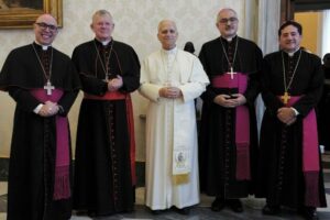 Papa Leão recebe presidência da CNBB em audiência no Vaticano