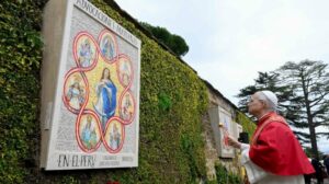 Nos Jardins Vaticanos, Papa inaugura mosaico mariano e imagem de Sta. Rosa de Lima