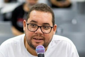 Diácono da Diocese de Ilhéus é convidado para encontro literário em Paris