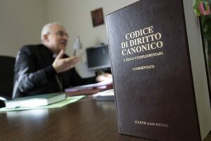 Textos Legislativos: a”lei fundamental”, história de um projeto conciliar e sinodal