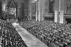 “Dei Verbum”, padre Girolami: o Papa lembra que Deus se revela na história