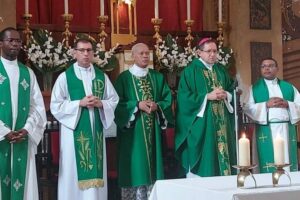 Núncio apostólico D. Waldemar Sommertag visita a Diocese de Mindelo, em Cabo Verde