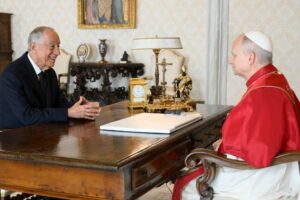 Papa recebe em audiência o presidente de Portugal