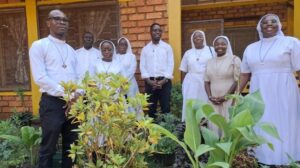 Dóceis na Vida Consagrada  – crónica semanal do P. Tony Neves, Conselheiro Geral dos Espiritanos