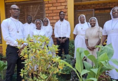 Dóceis na Vida Consagrada  – crónica semanal do P. Tony Neves, Conselheiro Geral dos Espiritanos