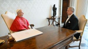 Papa recebe em audiência o novo embaixador da Hungria