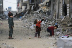 Cardeal De Mendonça participa de lançamento de livro sobre cartas de crianças a fabricantes de armas