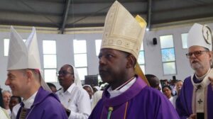 Dom Lúcio Muandula tomou posse como Bispo de Chimoio