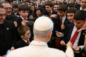 Papa a seminaristas espanhóis: “Deixar-se formar a partir de dentro”