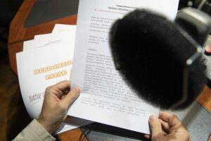 Hebdomada Papae: as notícias em latim