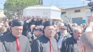 Líbano: em Qlayaa, o funeral do Pe. Pierre El Raii