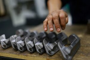 Papa: “empresários promovam desenvolvimento humano no respeito da criação”