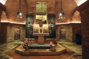 Túmulo de São Francisco: um silêncio cheio de presença