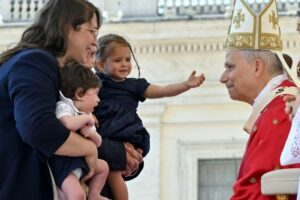 Amoris laetitia: Papa convoca bispos do mundo para encontro sobre a família em outubro