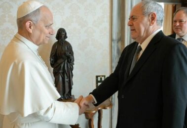 Papa recebe delegação do Yad Vashem, de Israel, um memorial do Holocausto