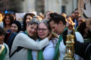 Oriente Médio: mães palestinas e israelenses marcham pela paz em Roma
