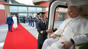 O Papa Leão XIV regressou ao Vaticano vindo do Principado de Mônaco