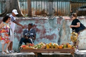 Cuba: bispo de Palm Beach pede ajuda urgente