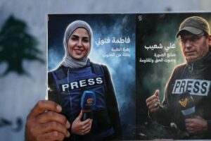 Três jornalistas mortos no sul do Líbano: aumenta a tensão com ataques à imprensa