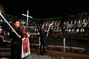 A oração do Papa na Via-Sacra: sigamos os passos de Cristo