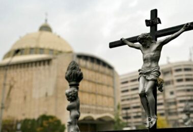 Páscoa na Síria, dom Jallouf: temores para os cristãos, mas a unidade é o caminho a ser percorrido