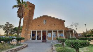 Páscoa, os vigários da Arábia do Norte e do Sul: a guerra não terá a última palavra